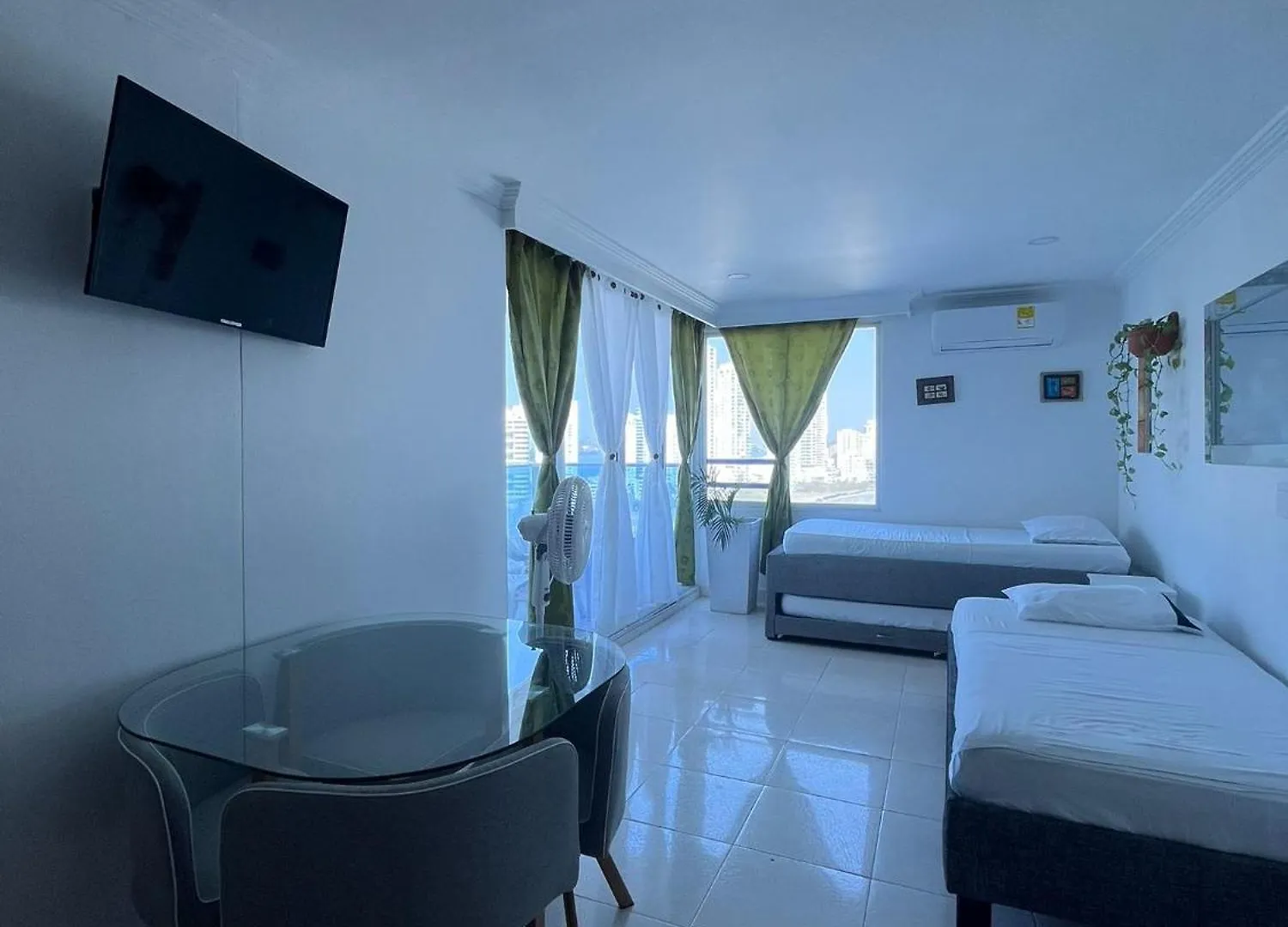 Hermosos Apartamentos Frente A La Playa Piso 11 Y 14 Cartagena Colombia