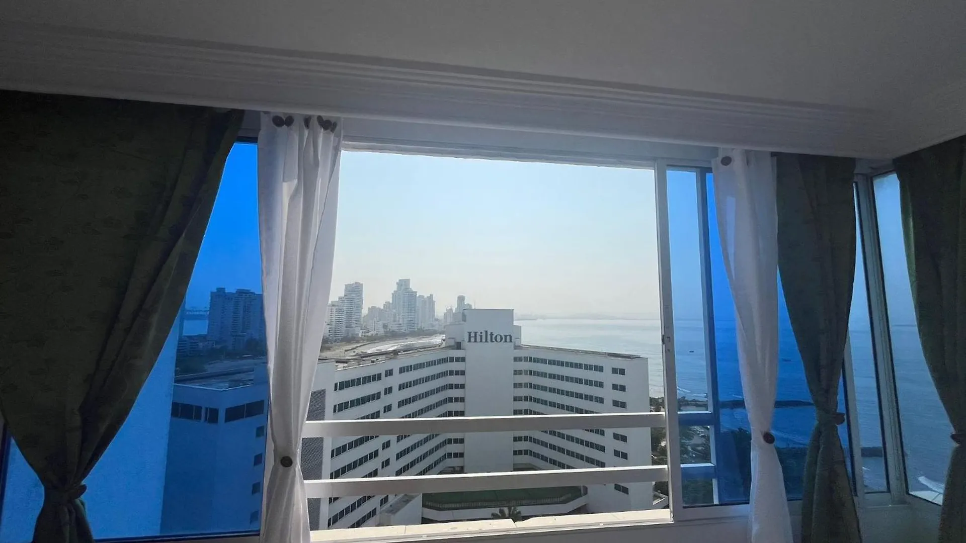 Hermosos Apartamentos Frente A La Playa Piso 11 Y 14 Cartagena Colombia